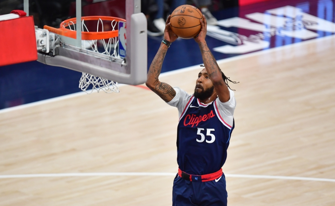 76人横扫雷霆，哈登统治全场