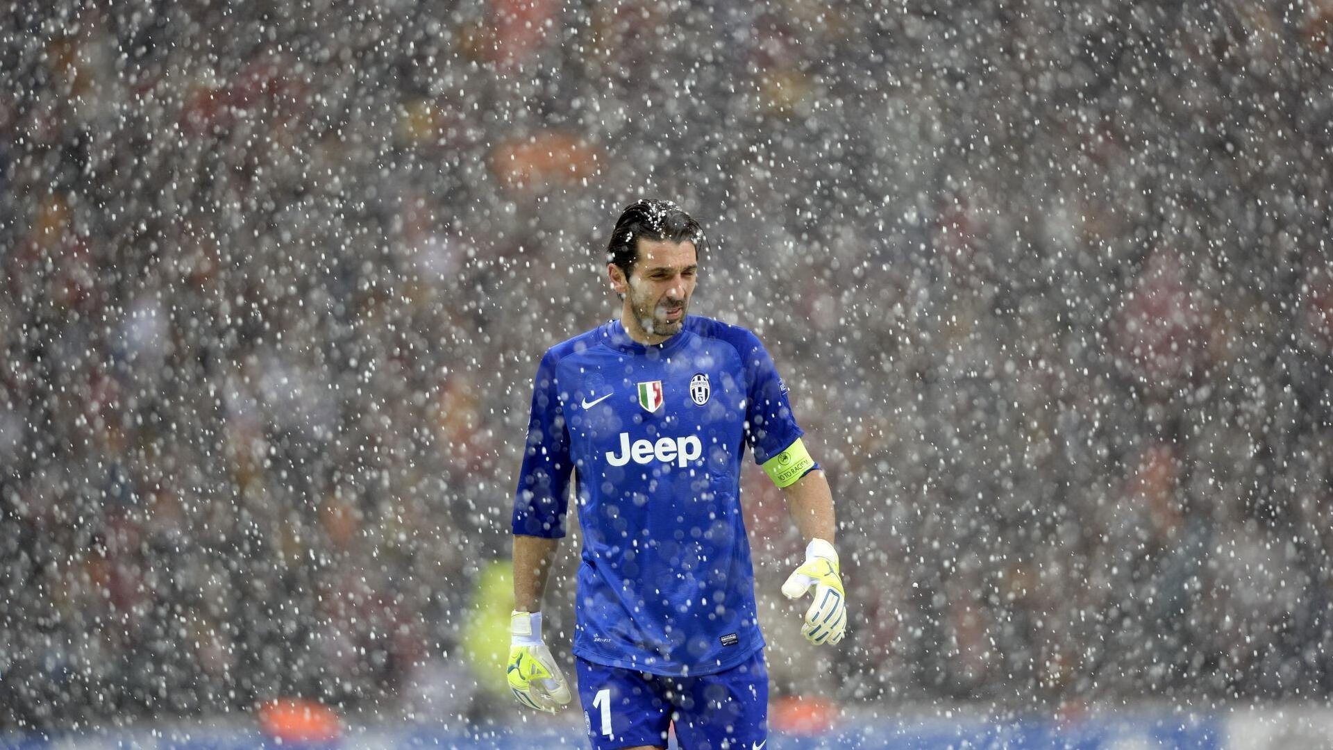 莫德里奇爆发，突尼斯强势晋级皇家社会，足球世界的平行叙事